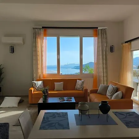 Colourful ! View ! Free Parking * Kavala